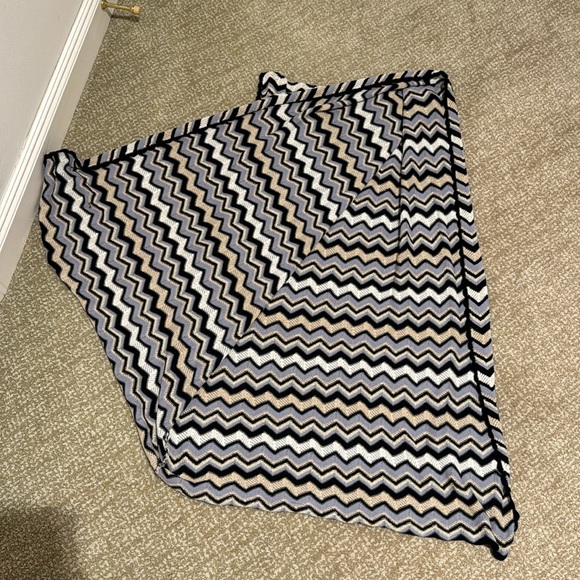 Minnie Rose poncho with Missoni like print - Picture 3 of 7